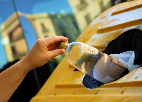 Commercial waste removal service in Stoke Newington